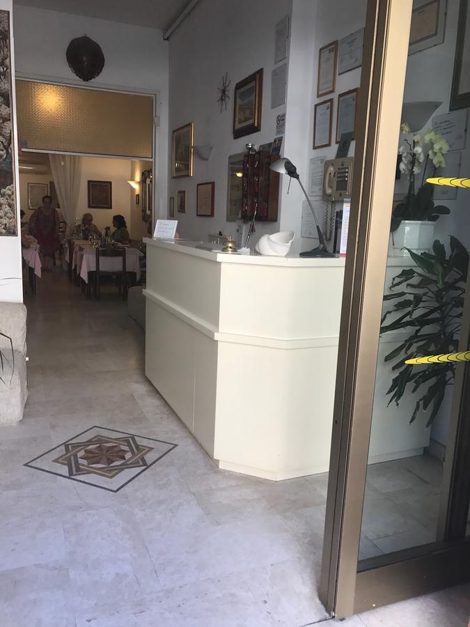 Hotel Bali 维亚雷焦 外观 照片